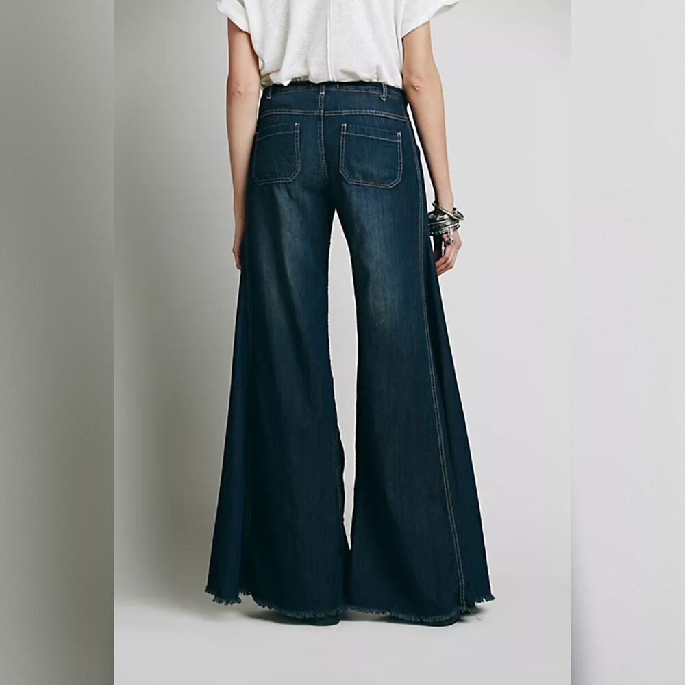 Free People Vintage Extreme Flare Jeans - Autumn Nights - Size 24 - Picture 3 of 12